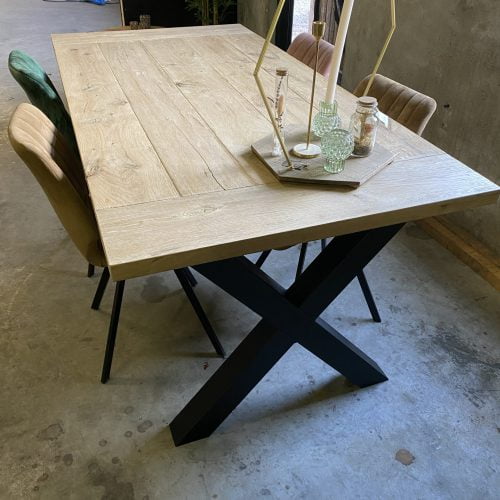 Robuuste tafel met X poten K8x8 en olie box - Afbeelding 11